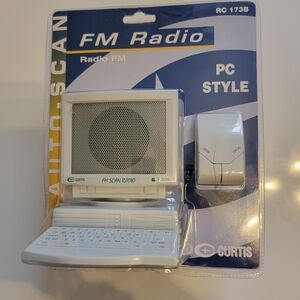 Vintage Curtis PC Style Desktop FM Radio Model Number RC 173B New